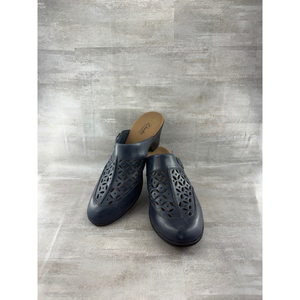 Clarks Bendables Navy Blue Leather Laser Cut Buckle Clogs Mules Women Size 7.5M